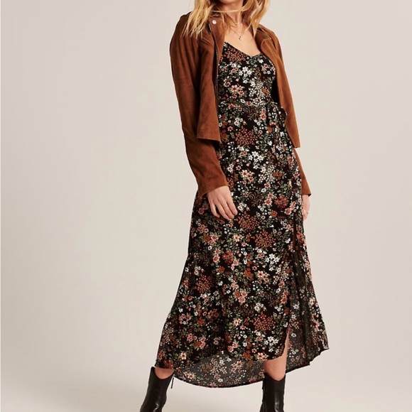 Abercrombie & Fitch Dresses & Skirts - A&F floral dress with tie belt